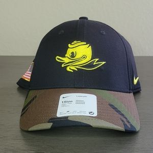 SOLD Oregon Ducks Military Appreciation Nike Legacy91 Hat Black Camo Adjustable
